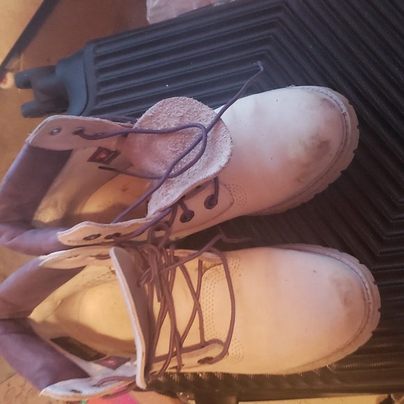 Timberlands, size 6.5, purple - Picture 1 of 2